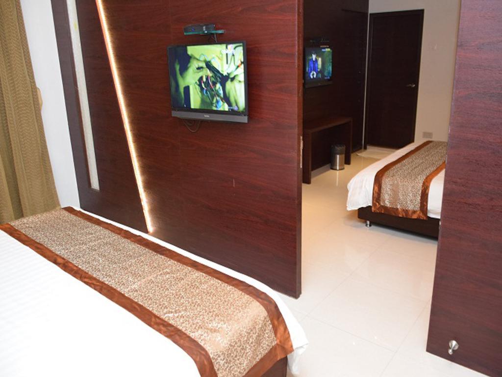 Hotel Sai Jashan Shirdi Exterior foto