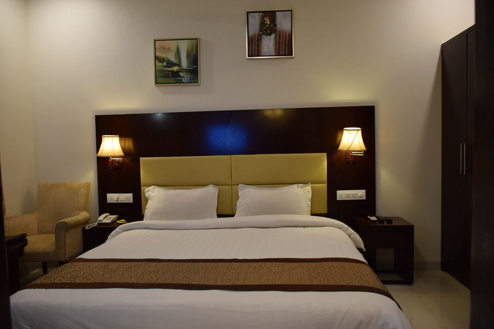 Hotel Sai Jashan Shirdi Exterior foto