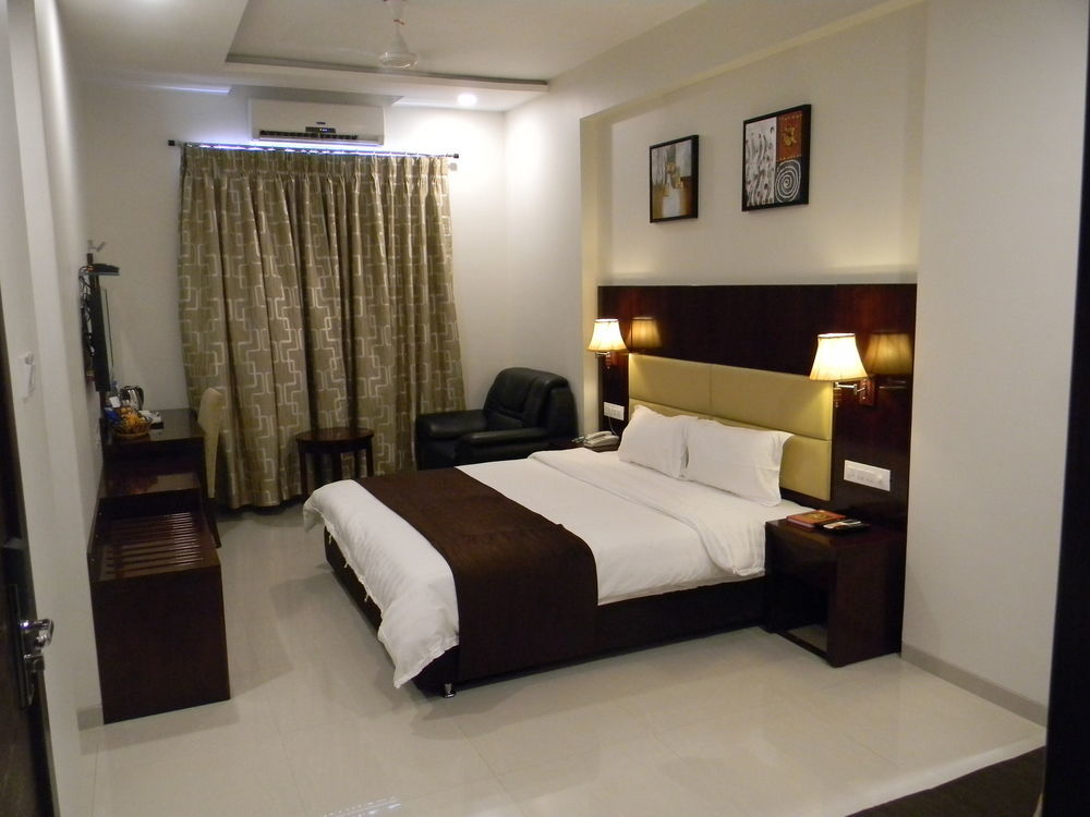 Hotel Sai Jashan Shirdi Exterior foto